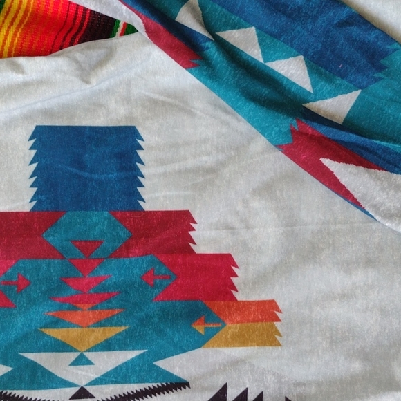 Native Design print top long sleeved t, women's L - Picture 2 of 6